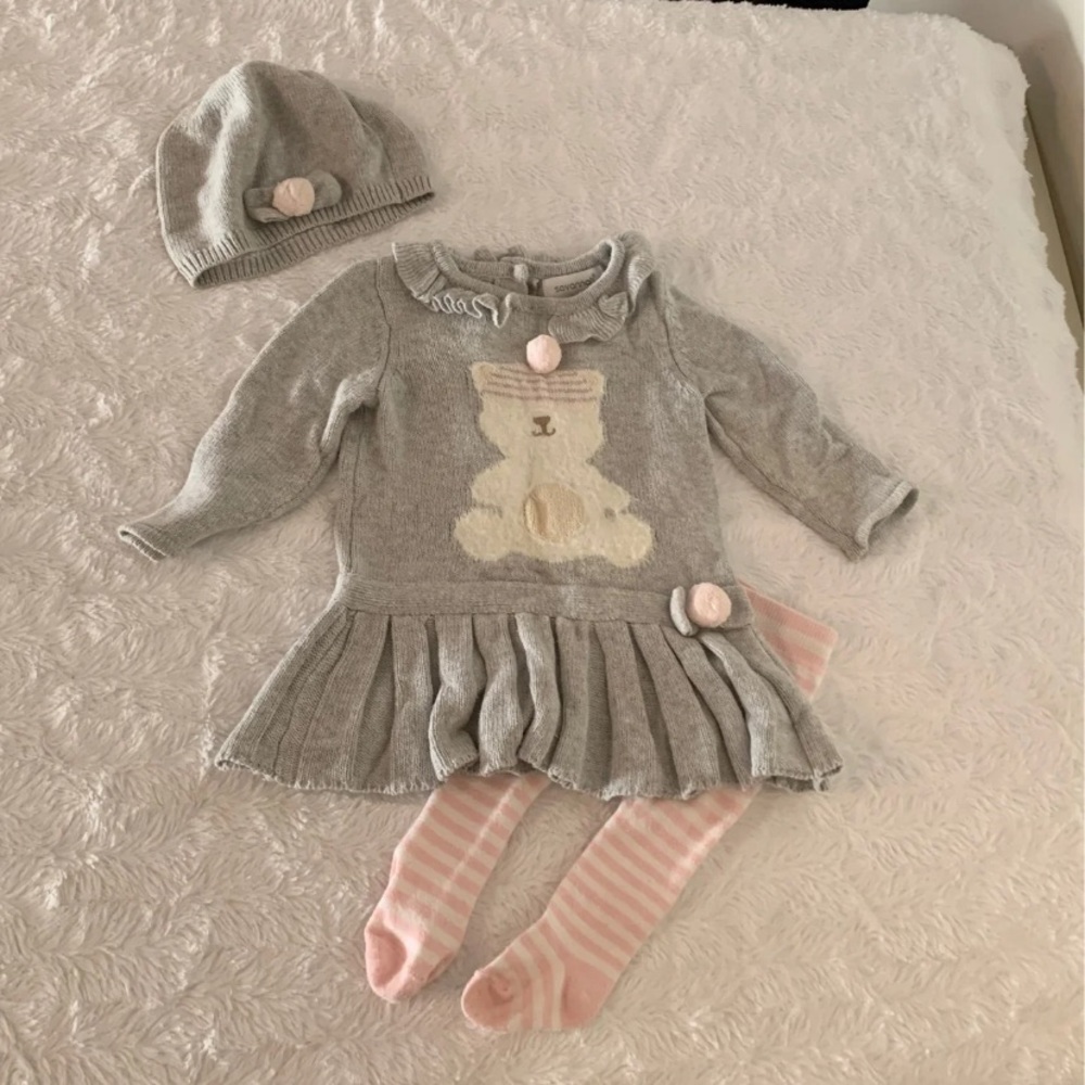 SOLD Adorable sweater dress outfit